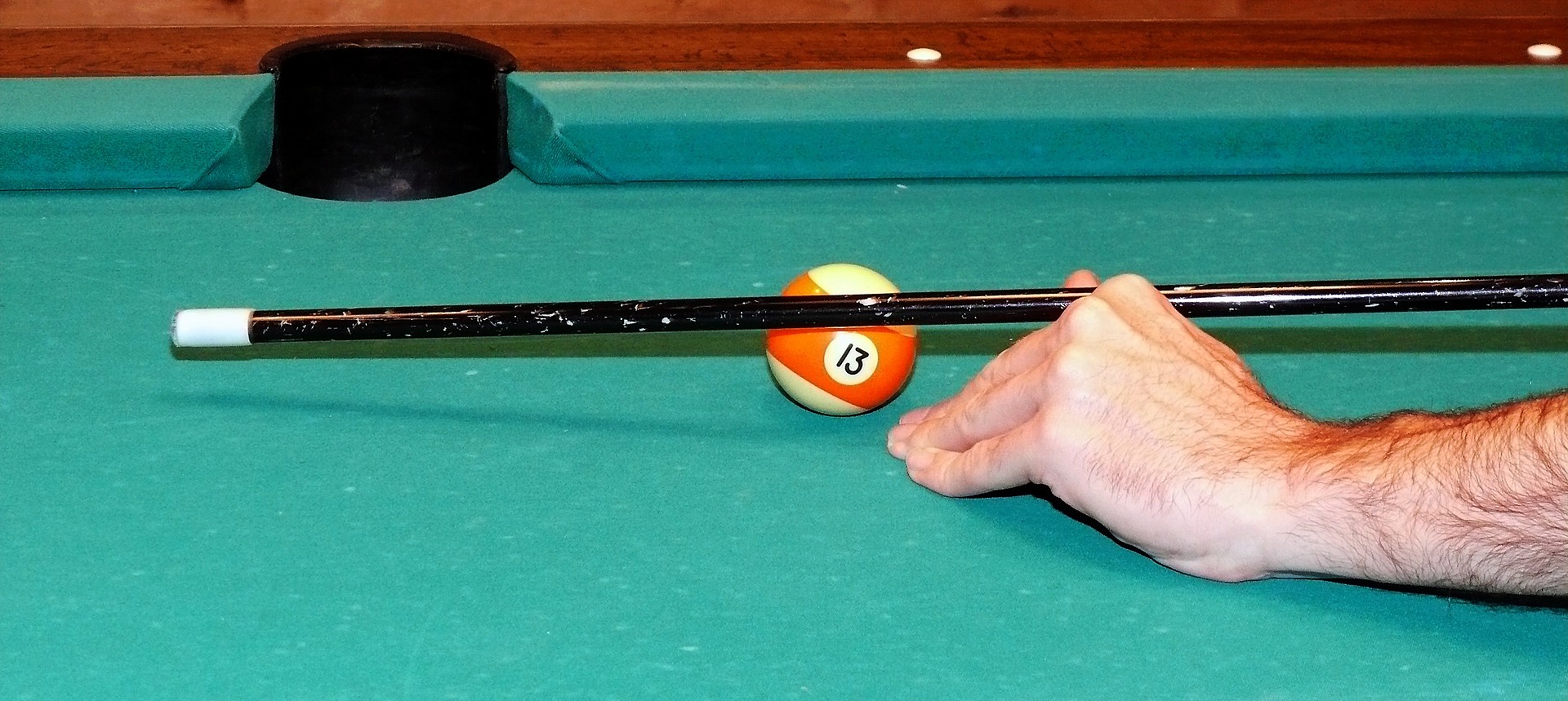 How To Burnish A Pool Cue Shaft?
