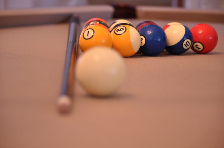 How to fix a pool cue tip? [Follow This Guide]