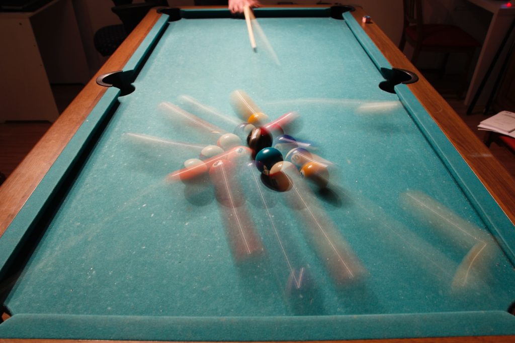 What are the dots on a pool table for?