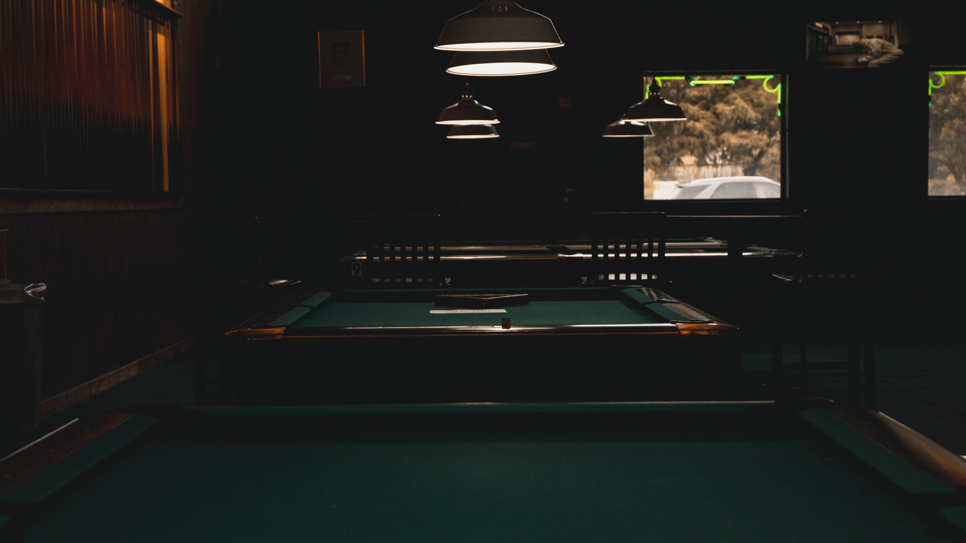 How can you tell if a pool table is antique?